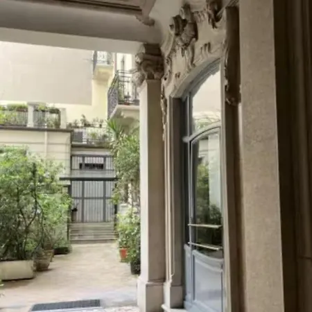 Guido's, Intero Nel Cuore Di * ميلان